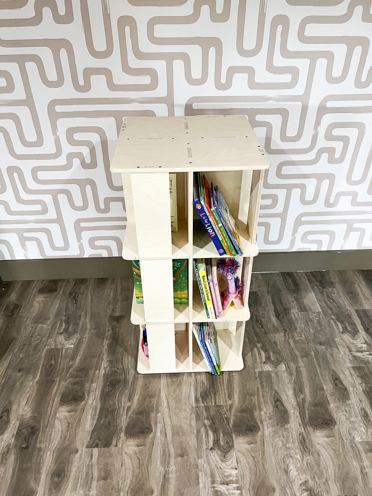 LAZY SUZAN- Rotating Bookshelf
